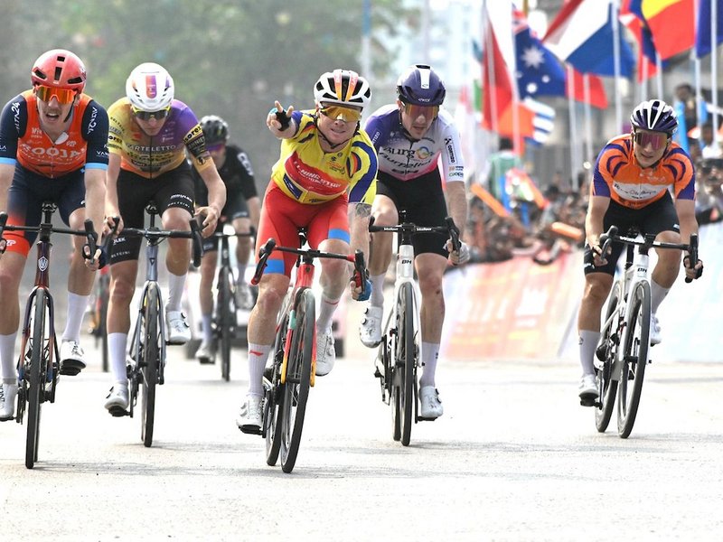 Luke Mudgway of Li Ning Star, China, rules the Maratha Heritage Circuit, extends hold on Yellow Jersey at the end of the second stage, Maratha Heritage Circuit, in the Pune Grand Tour 2026 in Pune on Wednesday. Photo credit: CFI