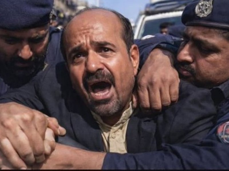 Pakistan: Baloch student body condemns police crackdown on govt employees 