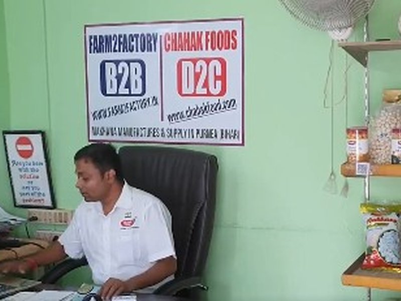 GI‑tagged Mithila Makhana from Bihar's Purnia makes first‑ever sea export to Dubai, boosting 'Vocal for Local' initiative on global stage