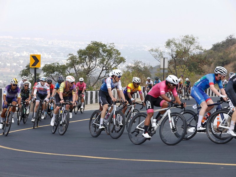 Cameron Scott wins Stage 3 while Luke Mudgway retains Yellow Jersey to tighten grip on overall lead going into the fourth and final stage of the Pune Grand Tour 2026 on Thursday. Photo credit: CFI