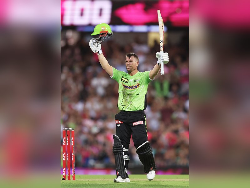 Warner signs one-year contract extension with Sydney Thunder  