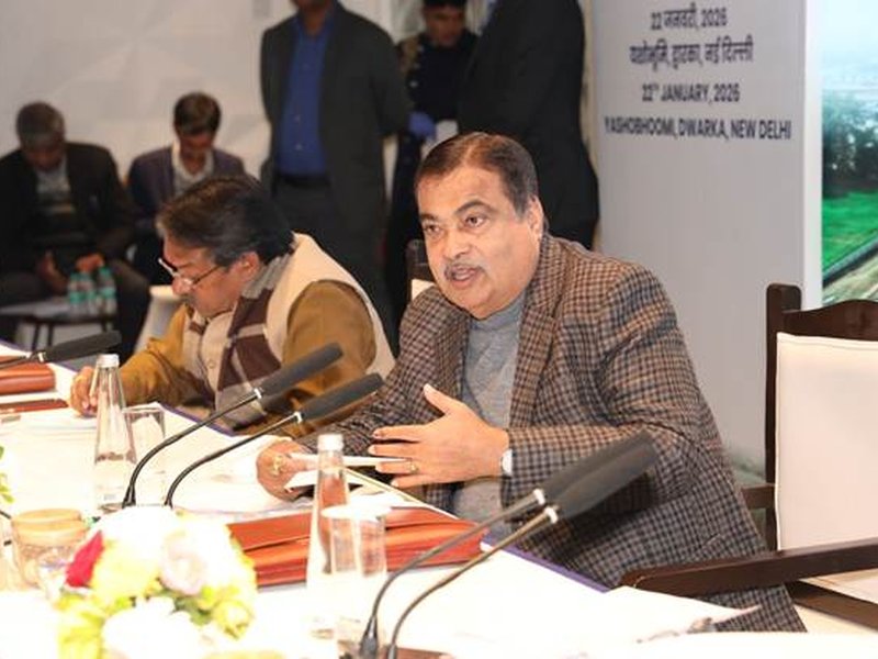 Vehicle-to-vehicle communication on the way to reduce road accidents: Nitin Gadkari