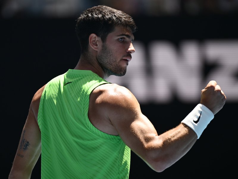 Alcaraz battles past Paul to book Australian Open QF spot