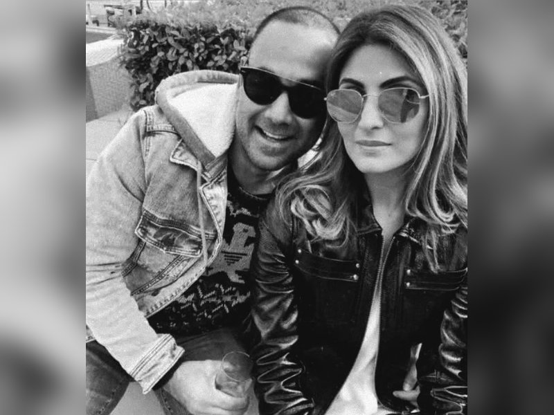 Kareena Kapoor wishes 'laughs & smiles' for Riddhima Kapoor on her 20th wedding anniversary