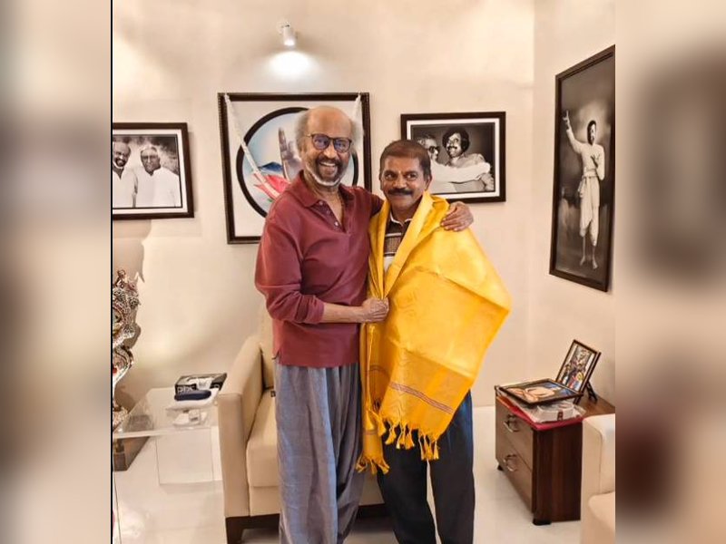 Rajinikanth gifts gold chain to Madurai fan who sells parottas at Rs 5 a piece (Photo Credit: IANS/PR)