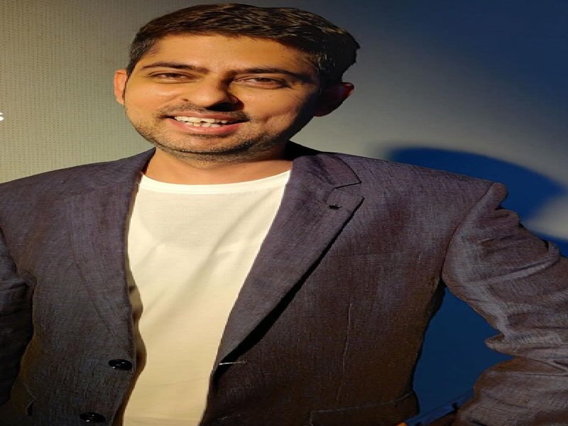 इंजीनियर से कॉमेडियन और लेखक बनने का सफर, सपनों के लिए वरुण ग्रोवर ने छोड़ी थी नौकरी