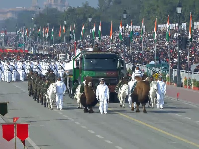 ऊंट, टट्टू, रैप्टर्स और आर्मी डॉग्स, गणतंत्र दिवस परेड में दिखी सेना की अनदेखी ताकत