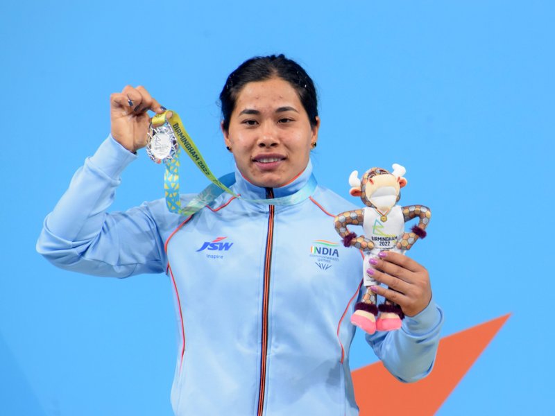 बिंदियारानी देवी: वेटलिफ्टिंग में भारत की उम्मीद, भविष्य में ओलंपिक में दिला सकती हैं पदक 