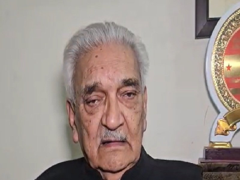 रंगमंच के साथ असल जिंदगी में भी हीरो हैं पद्मश्री पाने वाले अभिनेता डॉ. अनिल रस्तोगी, 27 साल से कर रहे समाजसेवा