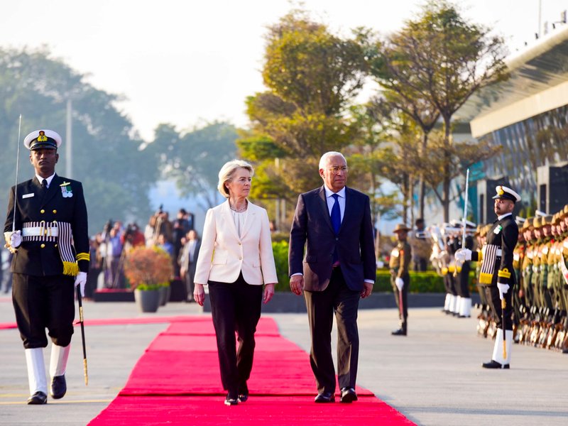 गणतंत्र दिवस पर दिखी स्वदेशी सैन्य शक्ति, सांस्कृतिक विविधता व जन साधारण की भागीदारी