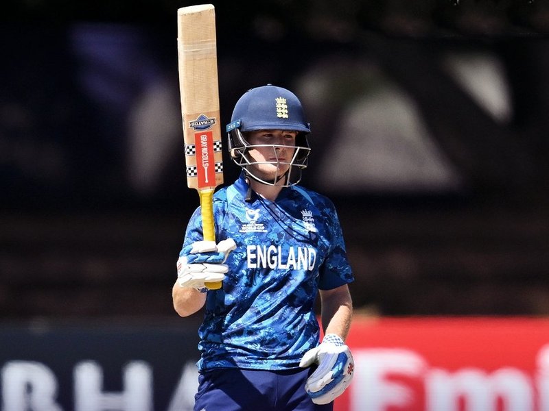 अंडर 19 वर्ल्ड कप: थॉमस ने खेली कप्तानी पारी, इंग्लैंड ने 'सुपर सिक्स' में बांग्लादेश को 7 विकेट से रौंदा