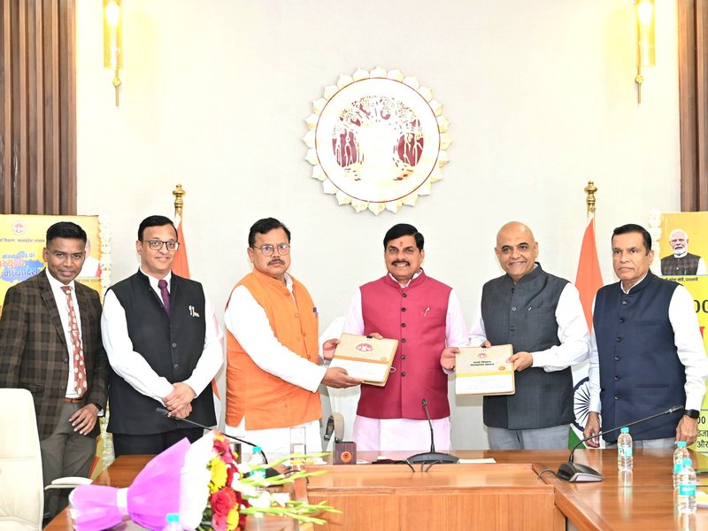 MP secures 4,000 MW power supply agreements worth Rs 60,000 crore from three companies (Photo: @DrMohanYadav51/X)