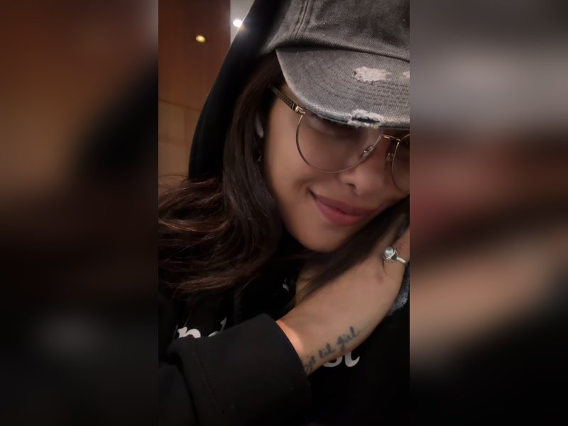 Priyanka Chopra misses Nick Jonas as she heads to Hyderabad for work, wears his sweatshirt