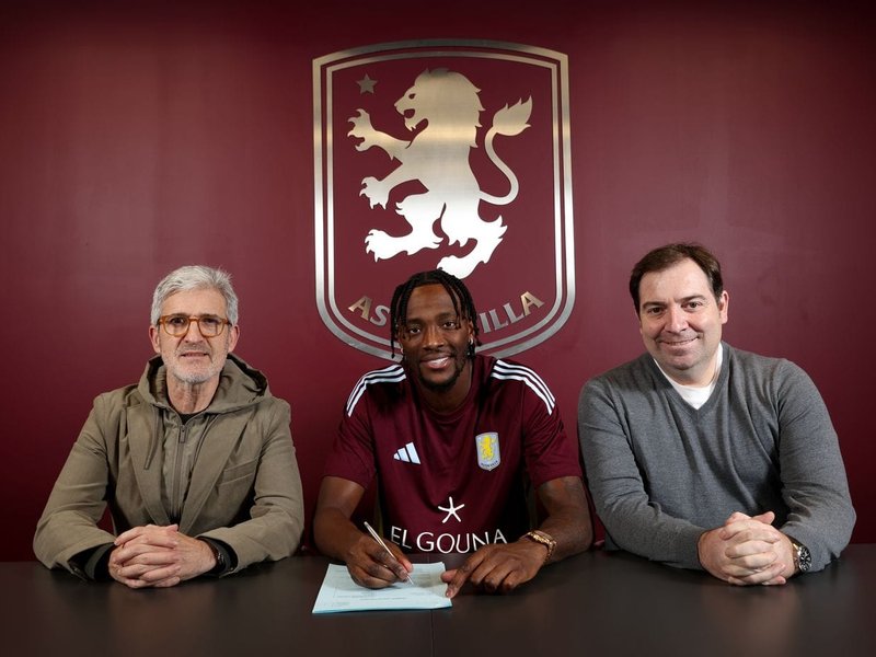 Abraham completes Aston Villa return from Besiktas