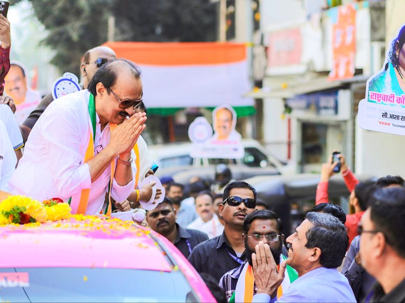 अजित पवार 'दादा' कभी नहीं हुए सत्ता से बाहर, चाचा की छाया से निकलकर बनाई खास पहचान