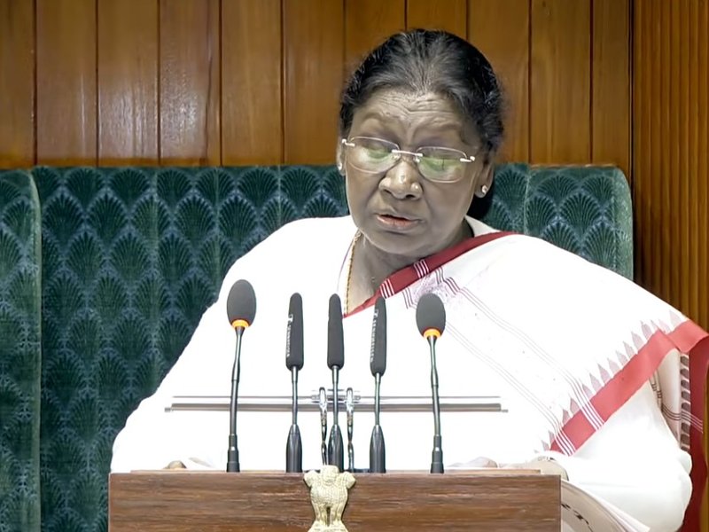 पिछले एक दशक में 25 करोड़ लोग गरीबी से बाहर आए, आयकर में हुआ ऐतिहासिक सुधार : राष्ट्रपति द्रोपदी मुर्मू 