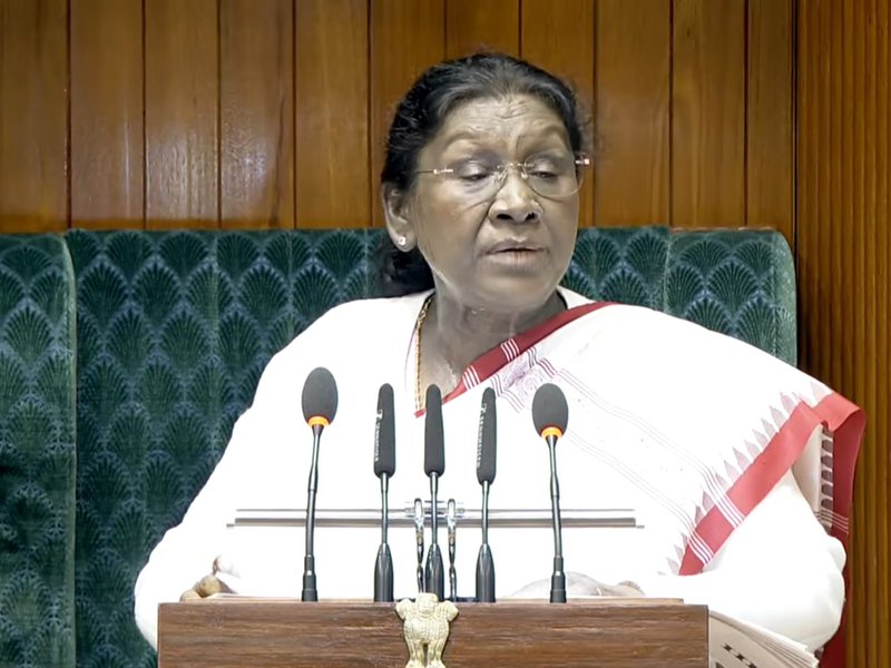 राष्ट्रपति द्रौपदी मुर्मु ने की अभिभाषण में 'जी राम जी' योजना की प्रशंसा, विपक्षी दलों का हंगामा