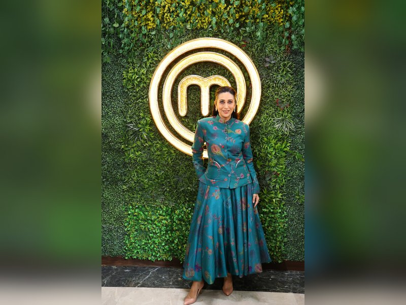 Karisma Kapoor dances on Mirchi Lagi Toh Main Kya Karoon with Chef Kunal Kapur, recreates 90s magic 