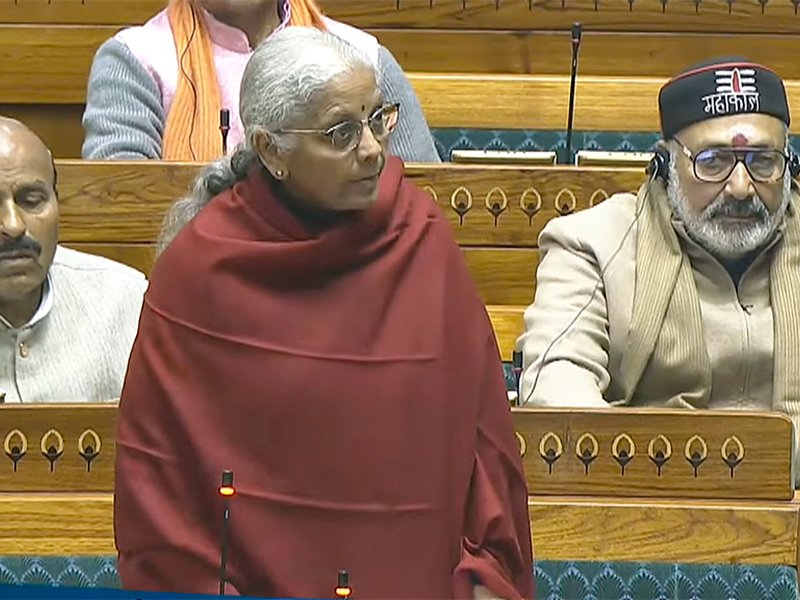 इकोनॉमिक सर्वे: वैश्विक अनिश्चितताओं के बीच भारत की घरेलू अर्थव्यवस्था मजबूत, विकास क्षमता 7 फीसदी के करीब 