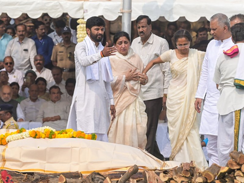 Maharashtra mourns: Deputy CM Ajit Pawar cremated with full State honours