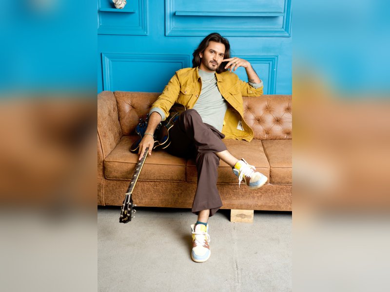  Gajendra Verma's new track 'Mud Ke Tu Aa' is about 'one more chance'