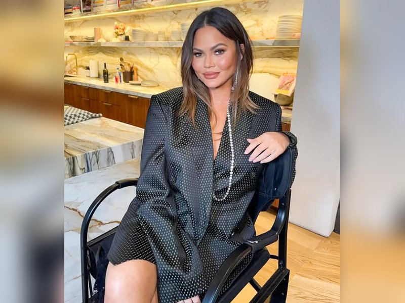 Chrissy Teigen returns to being sober again