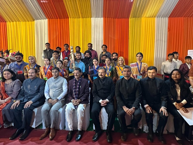 गुजरात की झांकी को प्रथम पुरस्कार, राज्य सरकार ने की स्वीकार