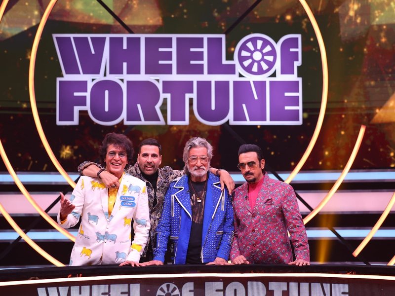 Akshay Kumar, Gulshan Kumar recreate Hera Pheri iconic dialogue, ‘Kabira Speaking’