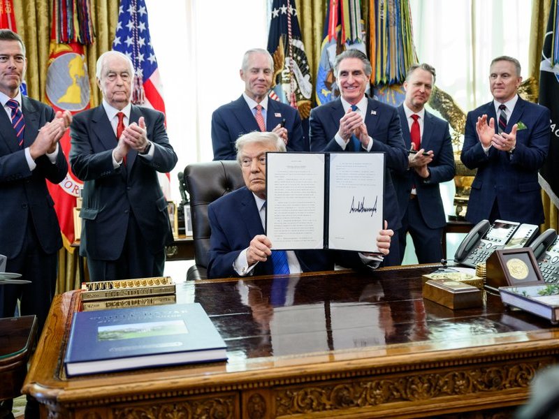 Trump signs executive order clearing IndyCar race in Washington