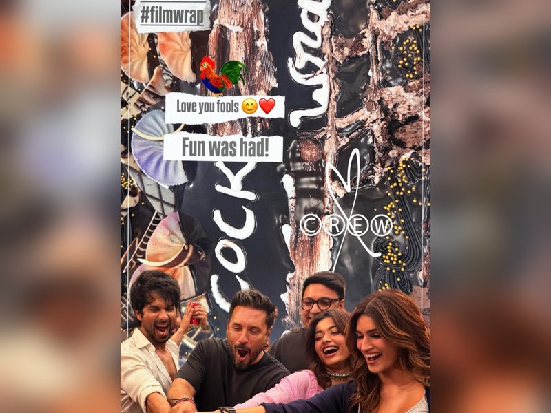 Shahid Kapoor, Kriti Sanon, Rashmika Mandanna celebrate as 'Cocktail 2' shoot wraps up