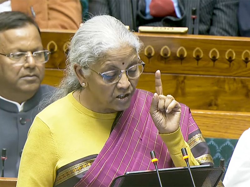 केंद्रीय बजट 2026-27: रेलवे को बड़ी सौगात, 7 हाई-स्पीड रेल कॉरिडोर बनाने का ऐलान