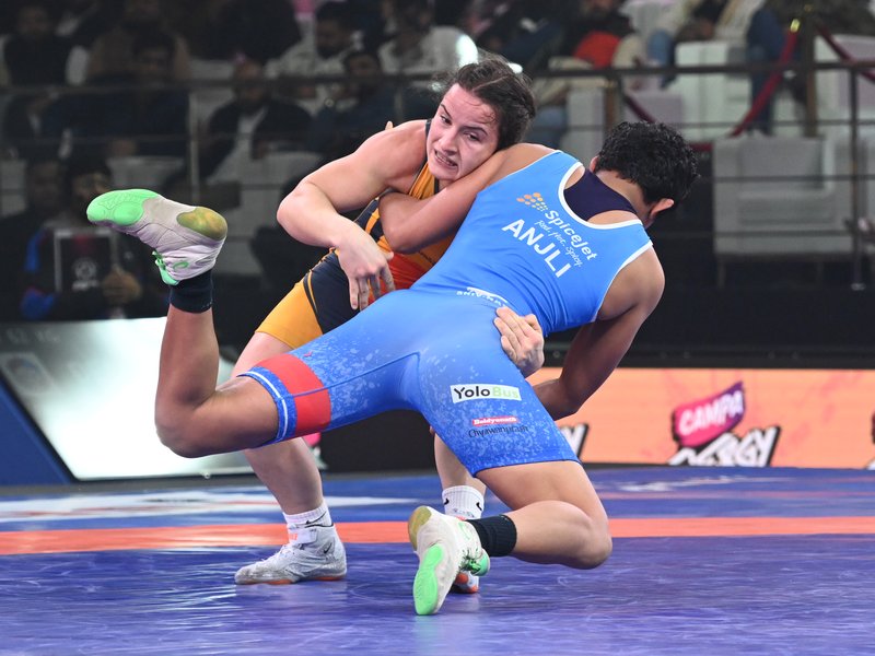 प्रो रेसलिंग लीग 2026: 'मुझे जीत का भरोसा', हरियाणा की इरीना के खिलाफ फाइनल से पहले बोलीं दिल्ली की अंजलि 