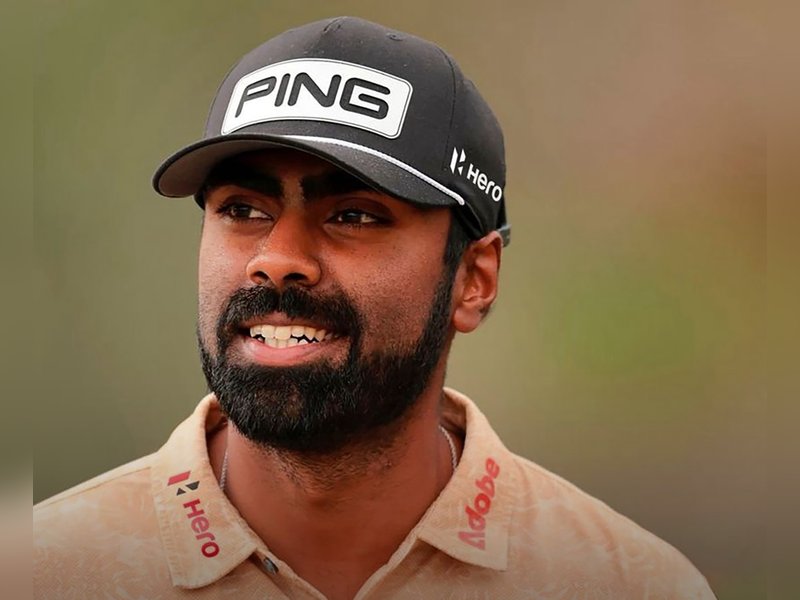 Theegala slips on moving day as Rose surges clear at Torrey Pines