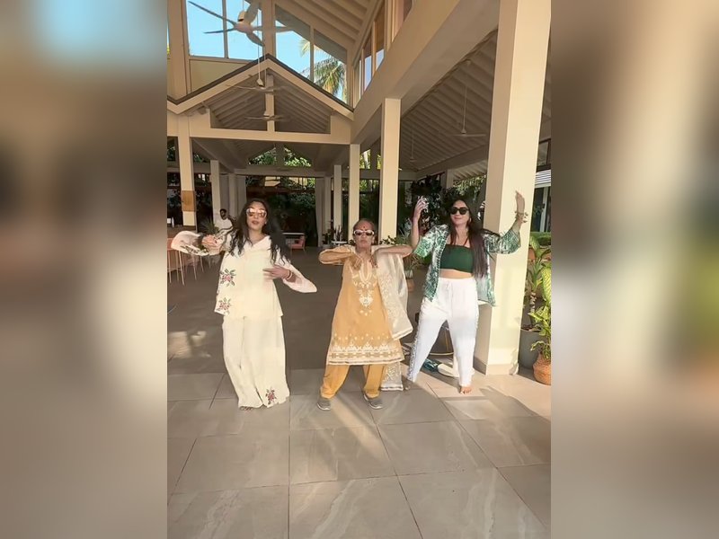 Rupali Ganguly recreates Priyanka Chopra, Bipasha Basu’s ‘Teri Dulhan Sajaoongi’