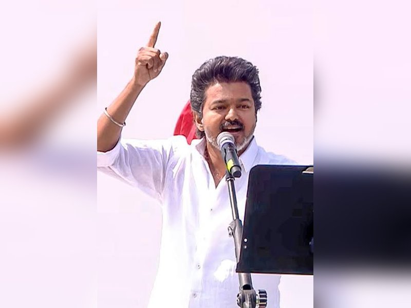 तमिलनाडु: भक्ति गीत में बदलाव से मुरुगन भक्त नाराज, विजय और वेलमुरुगन के खिलाफ शिकायत दर्ज