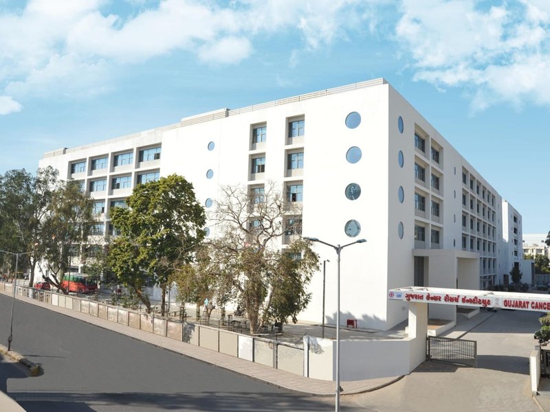 GCRI records 2.59 lakh OPD visits, treats over 26,800 new cancer patients in 2025