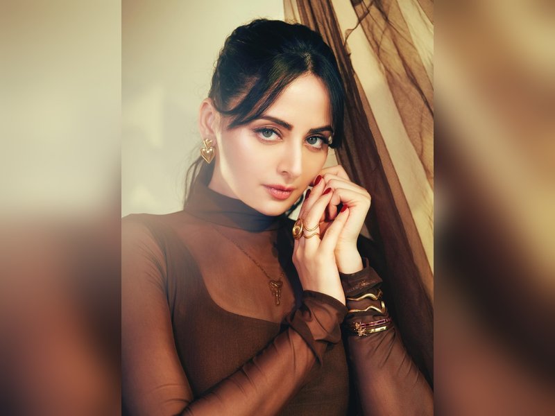 Zoya Afroz says she doesn’t agree with A. R. Rahman on his remarks about industry