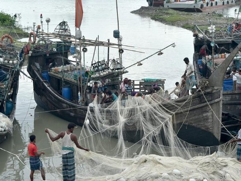 Bangladesh: Economist slams Yunus govt over 'anti-national' Chattogram port deal 