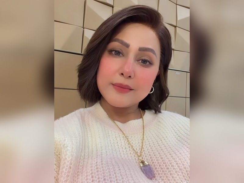 Hina Khan takes a fun acting challenge, asks 'Kaisa laga?'