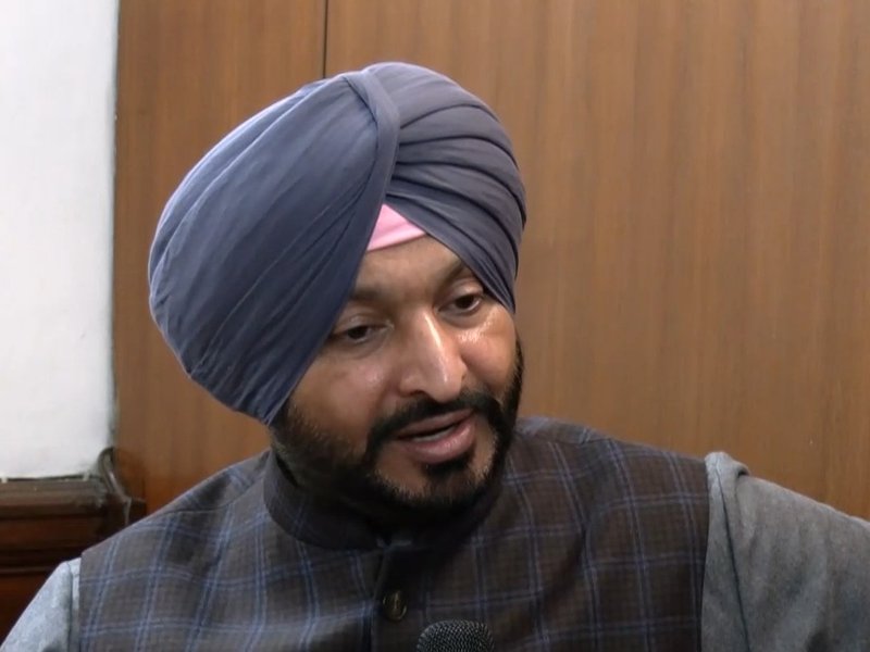 'मुझ पर हमला करने वाले थे राहुल गांधी', संसद परिसर में हुई बहस के बाद रवनीत सिंह बिट्टू का गंभीर आरोप