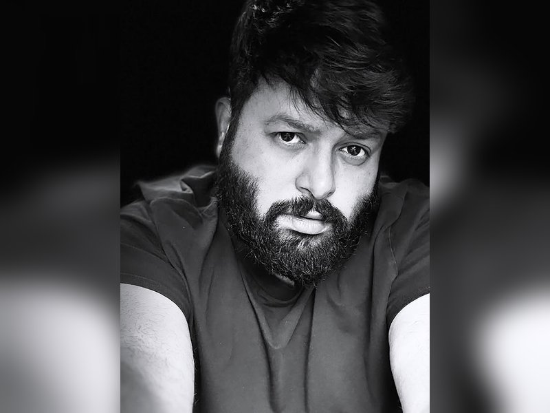 Thaman calls Ilaiyaraaja a human who never gave up! (Photo Credit: Thaman/Instagram)