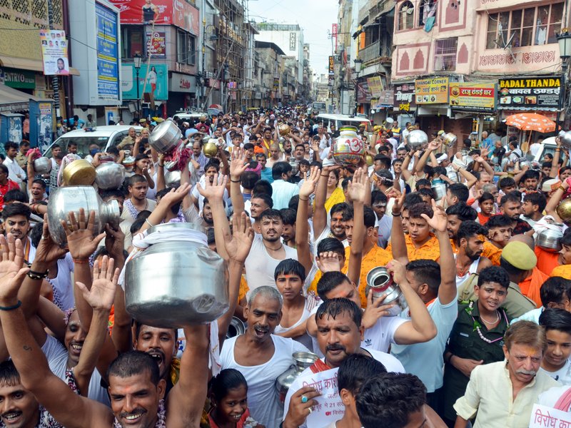 महाशिवरात्रि को लेकर काशी विश्वनाथ मंदिर में भव्य तैयारियां, 10 लाख श्रद्धालुओं की संभावना