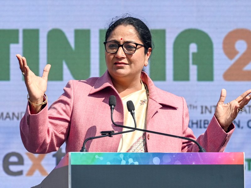 हम दिल्ली में प्रदूषण और जाम की समस्या के समाधान के लिए ठोस और दीर्घकालिक कदम उठा रहे हैं: सीएम रेखा