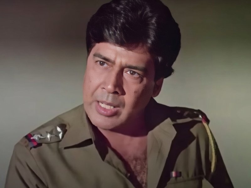वकील बनने निकले थे सुजित कुमार, लेकिन बन गए फिल्मों के सबसे चर्चित 'पुलिस इंस्पेक्टर'