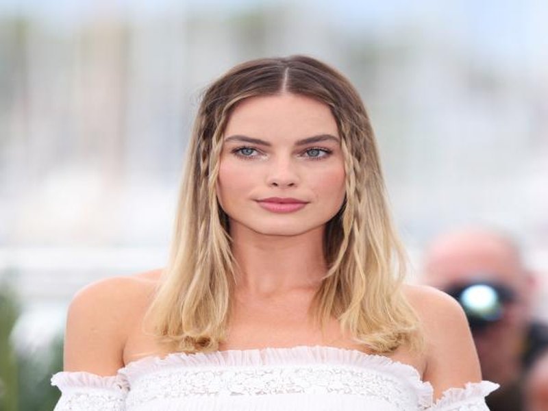 Margot Robbie’s skin influenced ‘Wuthering Heights’ set design