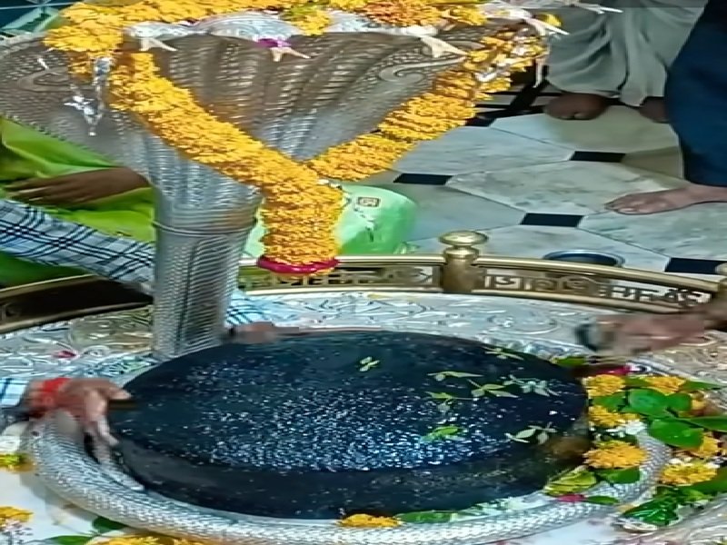 चमत्कारों से भरा है बाबा बैजनाथ मंदिर, खुद भक्त की सहायता के लिए प्रकट हुए थे महादेव 