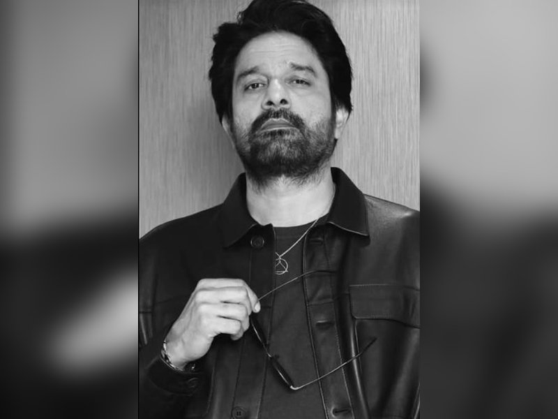 Kareena Kapoor's wish for her Jaane Jaan co-star Jaideep Ahlawat: 'Happy birthday Professor'