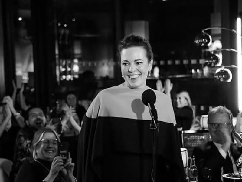 Olivia Colman says she has 'always sort of felt non-binary' (Photo: thecrownnetflix/Instagram)