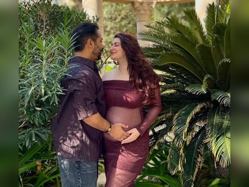 Shivaleeka Oberoi marks 3 years of togetherness with Abhishek Pathak: Soul-mated so hard