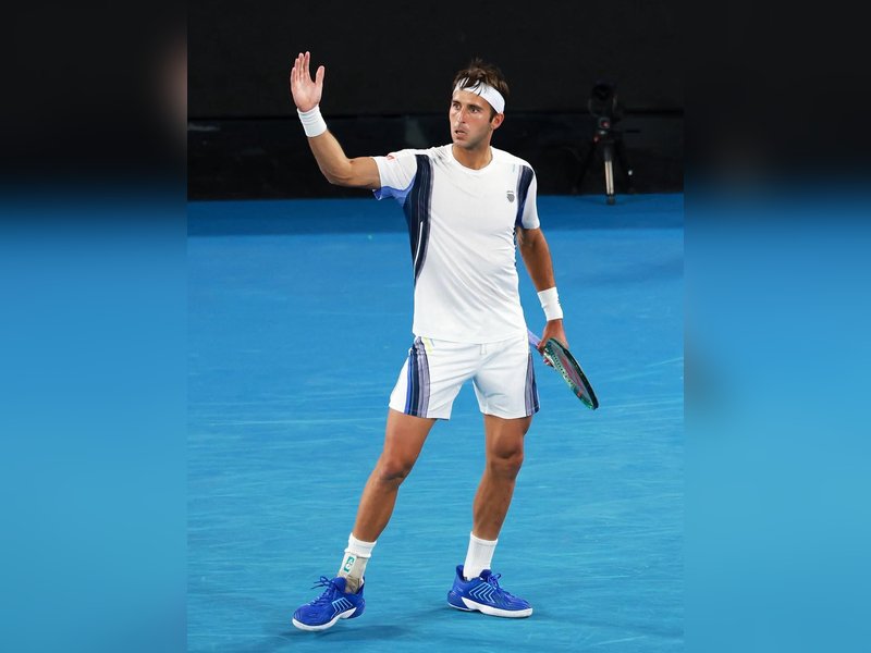 Etcheverry, Martinez advance at Argentina Open